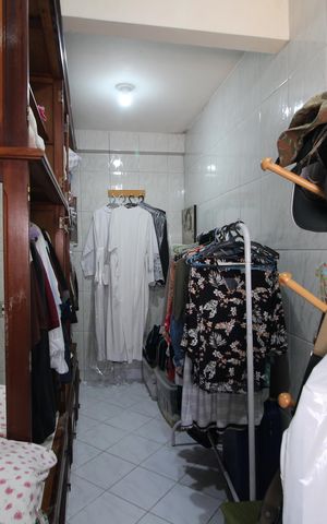 Casa de condomínio à venda com 194m², 4 quartos e 1 vagaQuarto 4 - Closet