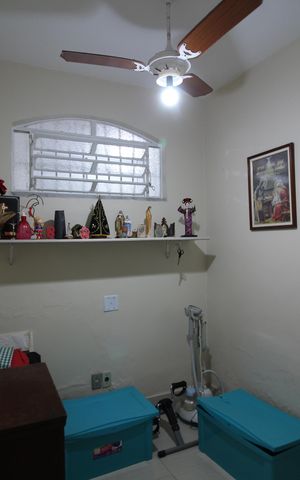 Casa de condomínio à venda com 194m², 4 quartos e 1 vagaQuarto 1