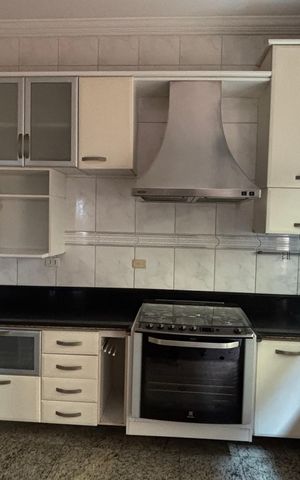 Casa para alugar com 343m², 5 quartos e 5 vagasCozinha