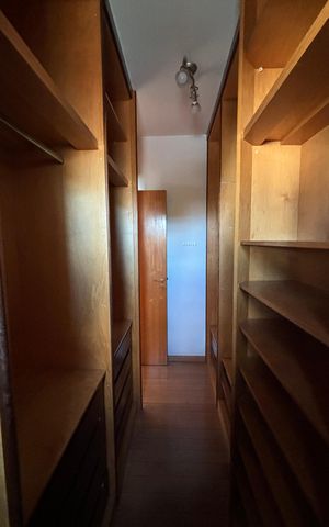 Casa para alugar com 343m², 5 quartos e 5 vagasCloset Suíte 3