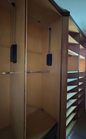 Casa para alugar com 343m², 5 quartos e 5 vagasCloset Suíte 3
