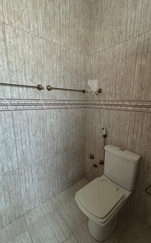 Casa para alugar com 343m², 5 quartos e 5 vagasBanheiro da Suíte 1