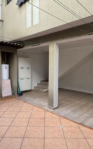 Casa para alugar com 343m², 5 quartos e 5 vagasQuintal - Area de Serviço