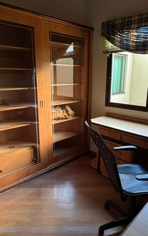 Casa para alugar com 343m², 5 quartos e 5 vagasEscritório