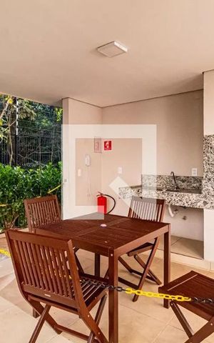 Apartamento à venda com 33m², 2 quartos e sem vaga Apartamento à venda com 33m², 2 quartos e sem vagaÁrea comum - Churrasqueira