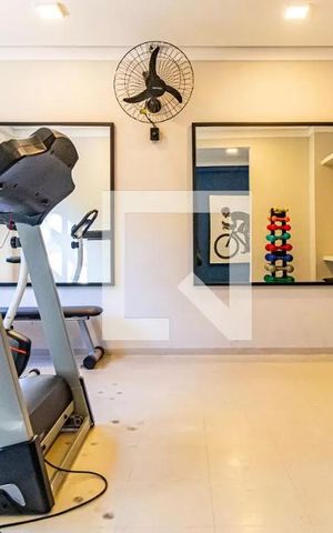 Apartamento à venda com 33m², 2 quartos e sem vaga Apartamento à venda com 33m², 2 quartos e sem vagaÁrea comum - Academia