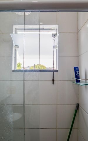Casa à venda com 131m², 3 quartos e 2 vagas Casa à venda com 131m², 3 quartos e 2 vagasBanheiro da Suíte