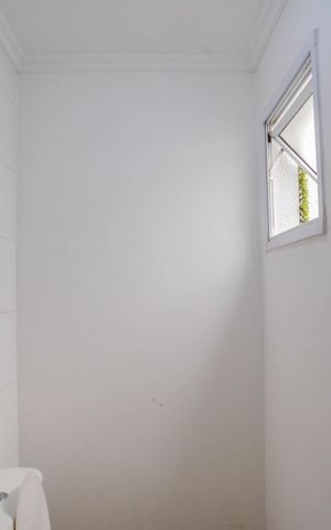 Casa à venda com 131m², 3 quartos e 2 vagas Casa à venda com 131m², 3 quartos e 2 vagasLavabo
