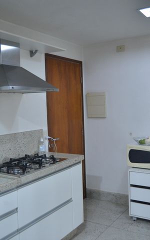 Apartamento à venda com 123m², 3 quartos e 2 vagasCozinha