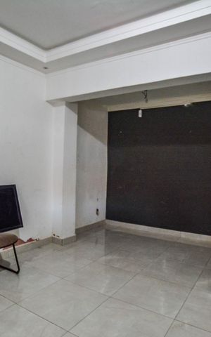 Casa à venda com 180m², 3 quartos e 1 vaga Casa à venda com 180m², 3 quartos e 1 vagaSala