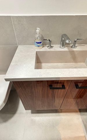 Studio para alugar com 50m², 1 quarto e 1 vaga Studio para alugar com 50m², 1 quarto e 1 vagaBanheiro