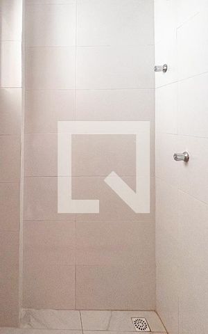 Apartamento para alugar com 65m², 2 quartos e sem vaga