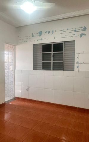Casa para alugar com 180m², 3 quartos e 14 vagas