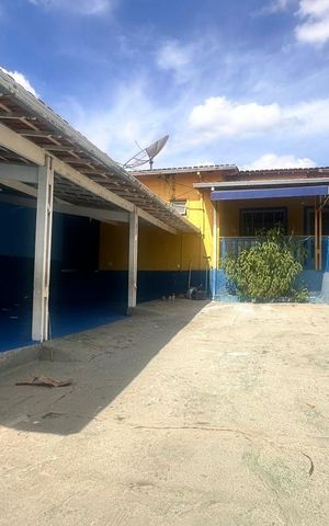 Casa para alugar com 180m², 3 quartos e 14 vagas