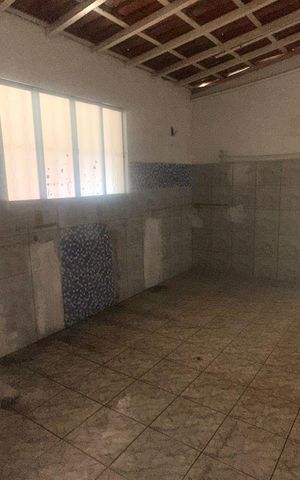 Casa para alugar com 180m², 3 quartos e 14 vagas