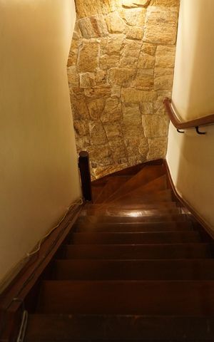 Casa à venda com 150m², 3 quartos e 1 vagaEscada
