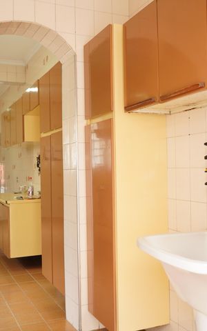 Casa à venda com 150m², 3 quartos e 1 vagaÁrea de Serviço