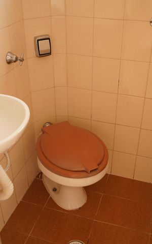 Casa à venda com 150m², 3 quartos e 1 vagaBanheiro