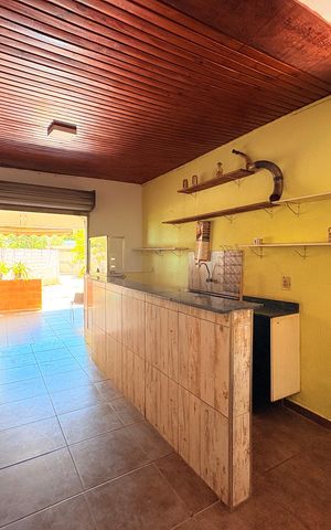 Casa para alugar com 780m², 3 quartos e 10 vagasÁrea externa 
