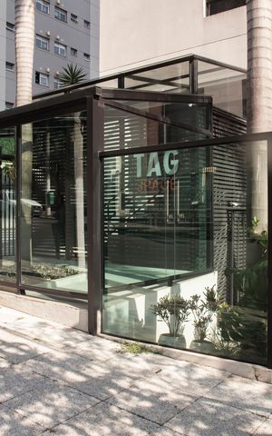 Apartamento à venda com 63m², 1 quarto e 1 vagaFrente