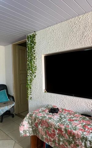 Casa à venda com 156m², 2 quartos e 8 vagas Casa à venda com 156m², 2 quartos e 8 vagassala