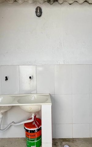 Casa à venda com 156m², 2 quartos e 8 vagas Casa à venda com 156m², 2 quartos e 8 vagasÁrea de Serviço