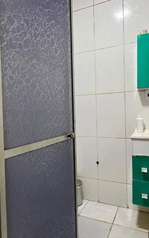 Casa à venda com 156m², 2 quartos e 8 vagas Casa à venda com 156m², 2 quartos e 8 vagasbanho
