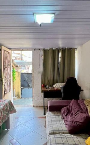 Casa à venda com 156m², 2 quartos e 8 vagas Casa à venda com 156m², 2 quartos e 8 vagassala