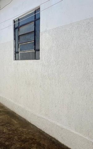 Casa à venda com 156m², 2 quartos e 8 vagas Casa à venda com 156m², 2 quartos e 8 vagasFachada