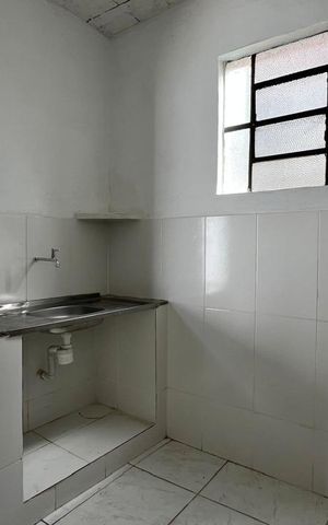 Casa à venda com 156m², 2 quartos e 8 vagas Casa à venda com 156m², 2 quartos e 8 vagasCozinha