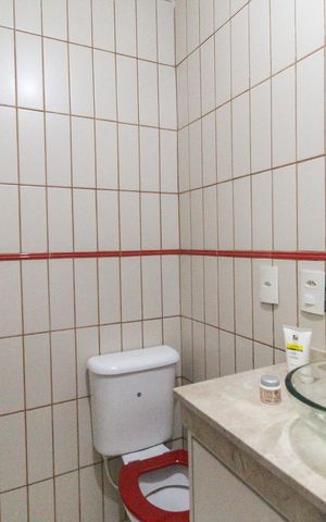 Casa à venda com 160m², 2 quartos e 1 vaga Casa à venda com 160m², 2 quartos e 1 vagaBanheiro de Serviço