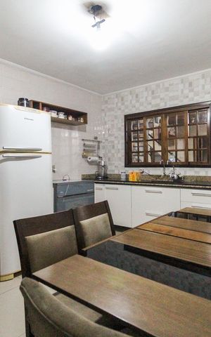 Casa à venda com 160m², 2 quartos e 1 vaga Casa à venda com 160m², 2 quartos e 1 vagaCozinha