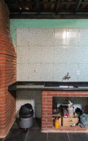 Casa à venda com 160m², 2 quartos e 1 vaga Casa à venda com 160m², 2 quartos e 1 vagaChurrasqueira