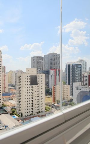 Apartamento à venda com 81m², 2 quartos e 2 vagasVaranda