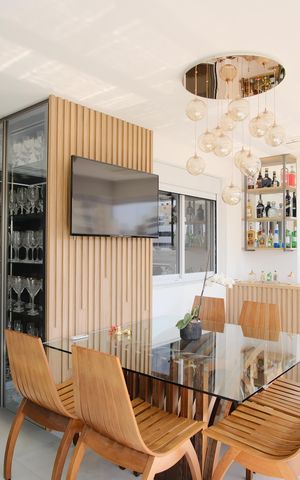 Apartamento à venda com 81m², 2 quartos e 2 vagasVaranda