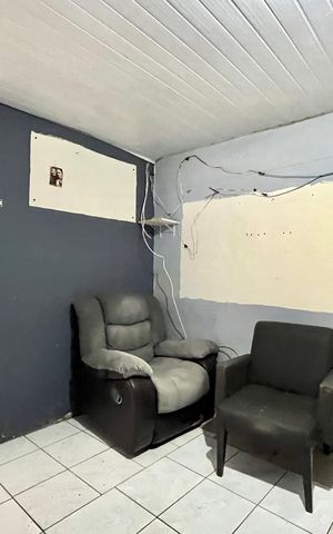Casa para alugar com 29m², 2 quartos e sem vaga Casa para alugar com 29m², 2 quartos e sem vagaSala