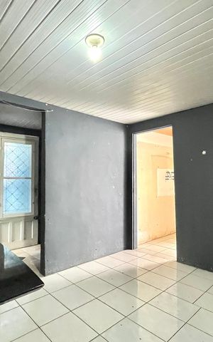 Casa para alugar com 29m², 2 quartos e sem vaga Casa para alugar com 29m², 2 quartos e sem vagaSala