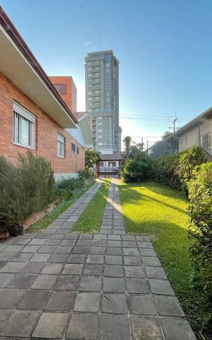 Casa para alugar com 300m², 3 quartos e 2 vagas