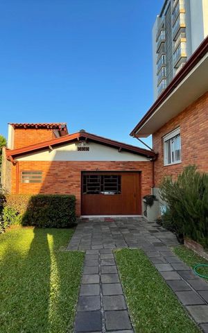 Casa para alugar com 300m², 3 quartos e 2 vagas