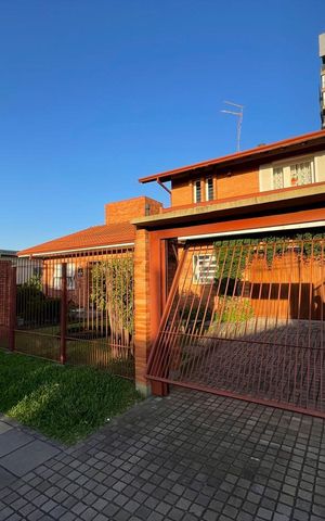 Casa para alugar com 300m², 3 quartos e 2 vagas
