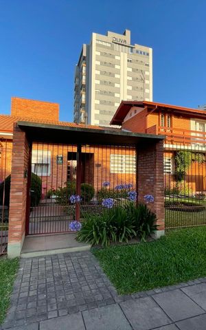 Casa para alugar com 300m², 3 quartos e 2 vagas