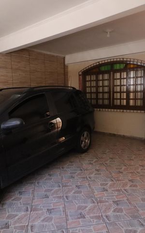 Casa à venda com 300m², 4 quartos e 2 vagasGaragem