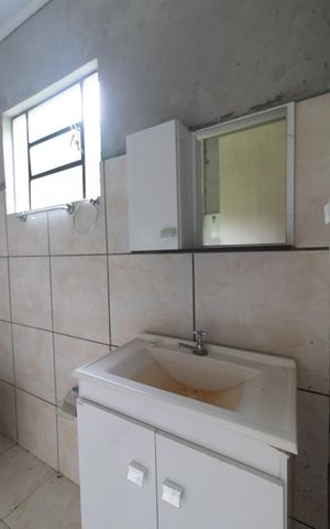 Casa à venda com 45m², 2 quartos e 6 vagasBanheiro