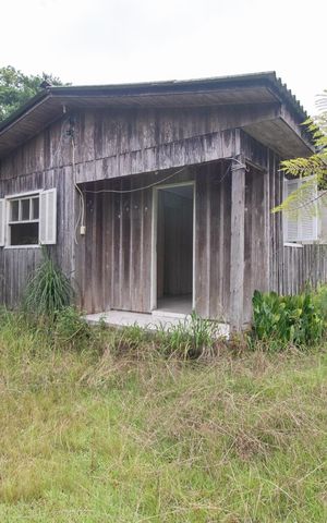 Casa à venda com 45m², 2 quartos e 6 vagasFachada