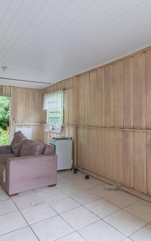 Casa à venda com 45m², 2 quartos e 6 vagasSala