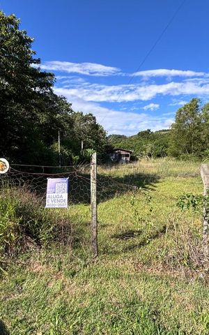 Casa à venda com 45m², 2 quartos e 6 vagasPlaca