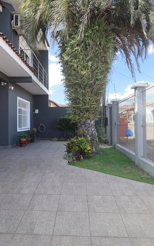 Casa à venda com 233m², 5 quartos e 4 vagasÁrea externa