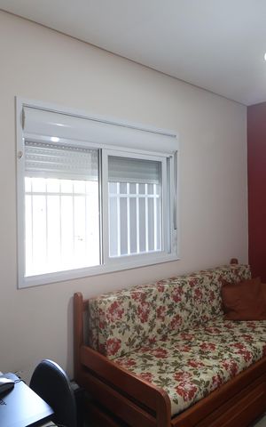 Casa à venda com 233m², 5 quartos e 4 vagasEscritório