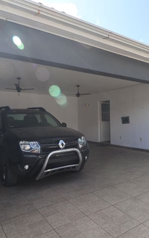 Casa à venda com 233m², 5 quartos e 4 vagasGaragem