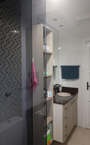 Casa à venda com 233m², 5 quartos e 4 vagasBanheiro da Suíte